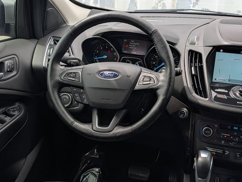 Used 2019 Ford Escape Titanium FWD image 17