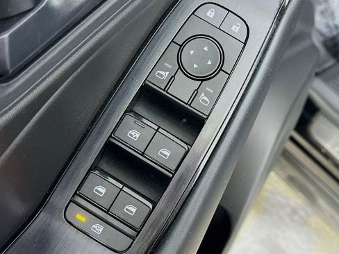 Used 2024 Nissan Rogue S image 20