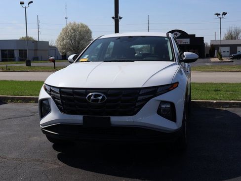 Used 2024 Hyundai Tucson SE image 9