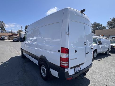 Used 2017 Mercedes-Benz Sprinter 2500 image 6