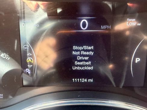 Used 2018 Jeep Grand Cherokee Limited AWD/4WD image 11