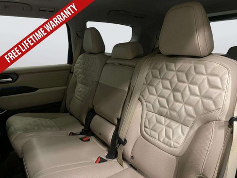 New 2026 Nissan Armada Platinum AWD/4WD image 37