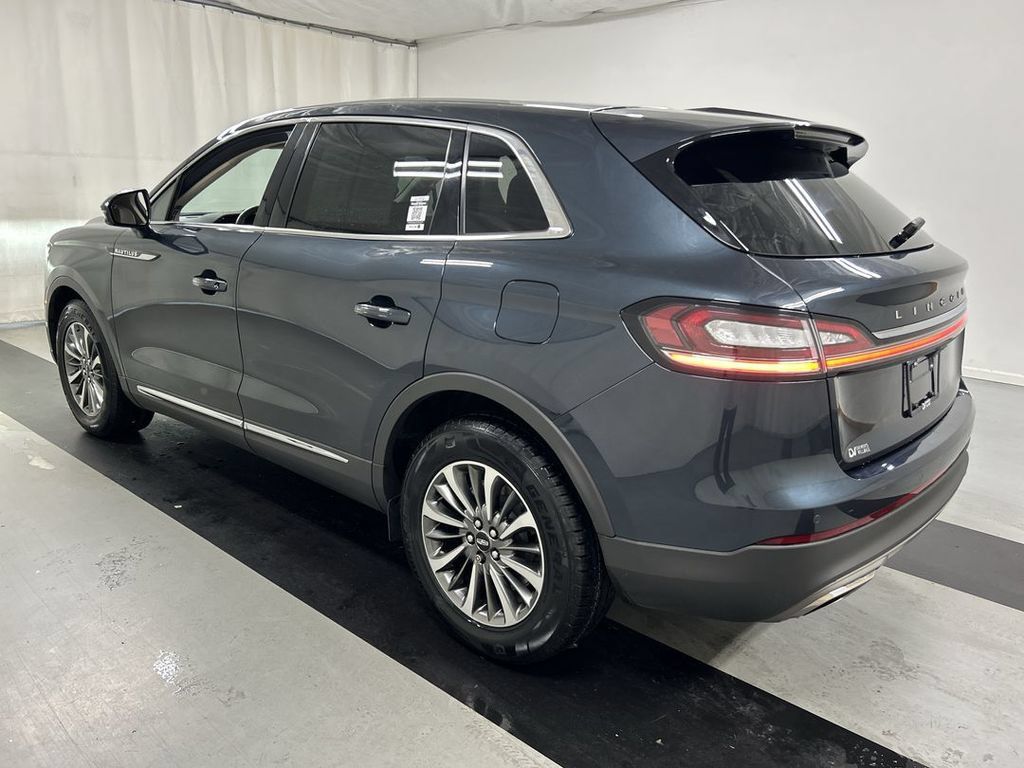 Used 2023 Lincoln Nautilus AWD w/ Premium Package image 7