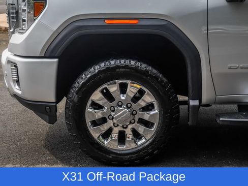 Used 2020 GMC Sierra 2500 Denali w/ Denali Ultimate Package AWD/4WD image 14