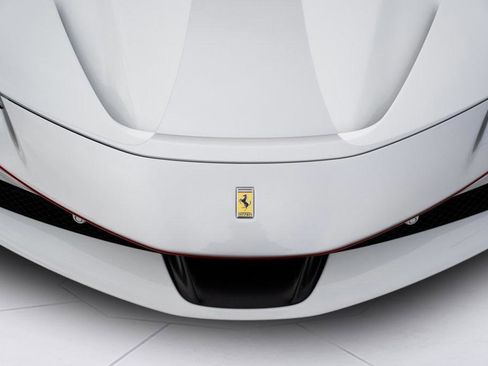 Used 2022 Ferrari SF90 Spider AWD/4WD image 23