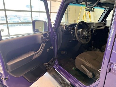 Used 2017 Jeep Wrangler Unlimited Sport image 11