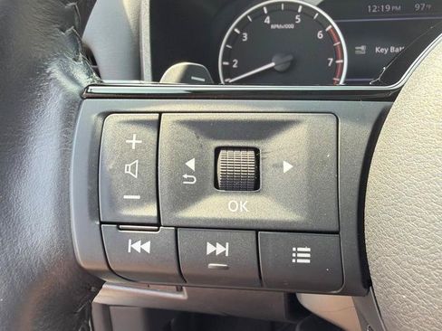 Used 2023 Nissan Rogue SV w/ SV Premium B Package AWD/4WD image 16