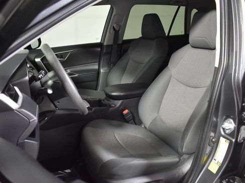 Used 2023 Toyota RAV4 XLE image 9