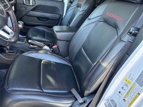 Used 2019 Jeep Wrangler Unlimited Rubicon image 16