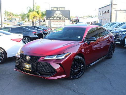 Used 2019 Toyota Avalon Touring w/ Preferred Accessory Package FWD image 42