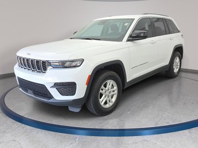 Used 2023 Jeep Grand Cherokee Laredo