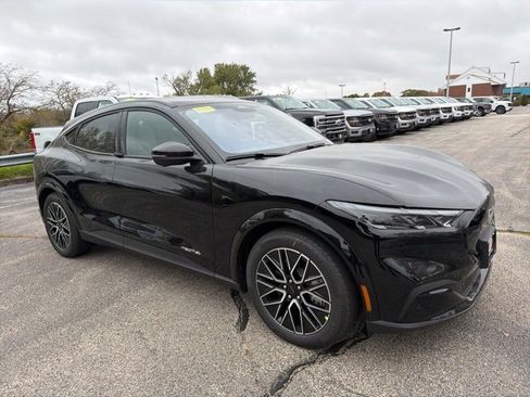 New 2025 Ford Mustang Mach-E Premium image 1