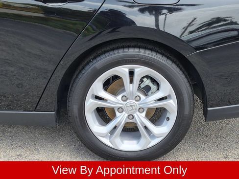 Used 2025 Honda Accord LX image 37