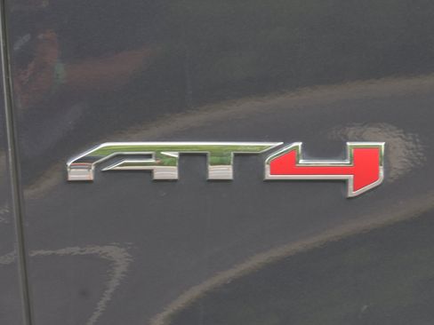 Used 2023 GMC Yukon AT4 w/ AT4 Premium Package AWD/4WD image 44