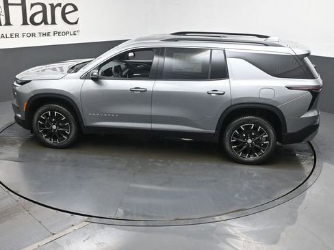 New 2026 Chevrolet Traverse LT w/ Sun and Wheel Package FWD image 22