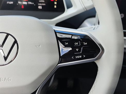 Used 2023 Volkswagen ID.4 Pro S image 25