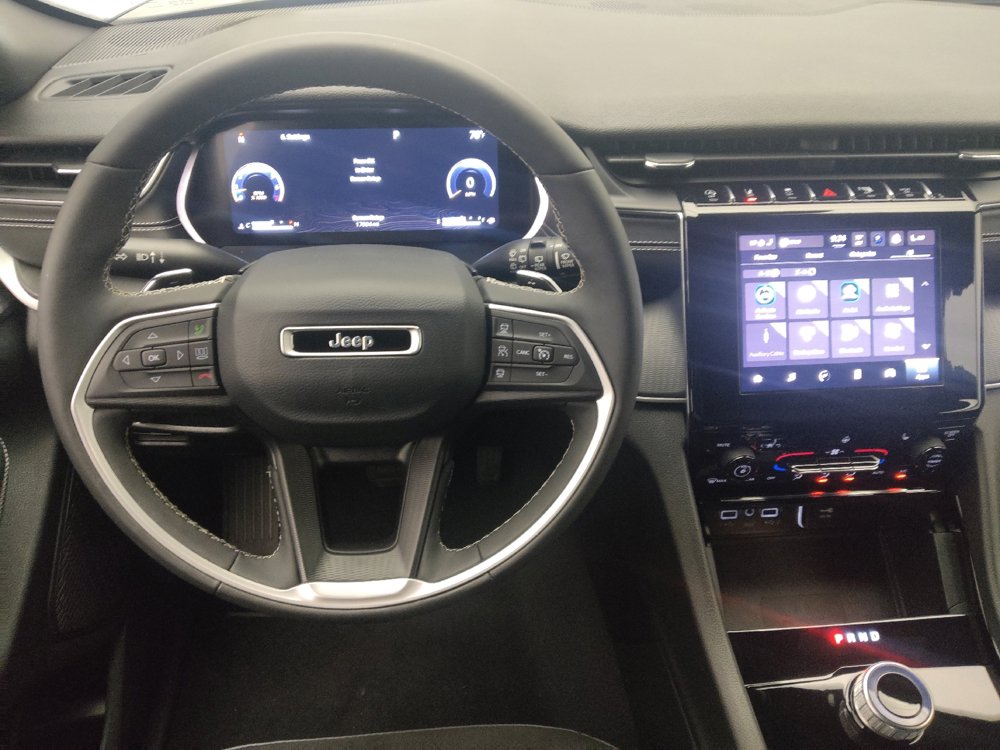 Used 2023 Jeep Grand Cherokee Altitude RWD image 22