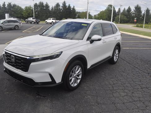 Used 2024 Honda CR-V EX image 3