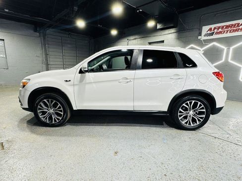 Used 2019 Mitsubishi Outlander Sport ES FWD image 2