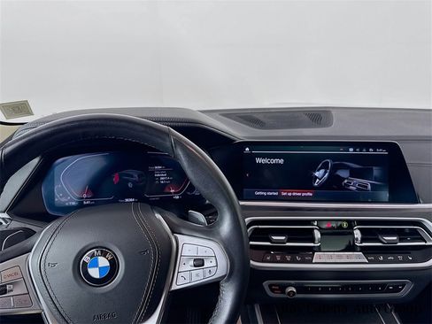 Certified 2022 BMW X7 xDrive40i w/ Premium Package image 9