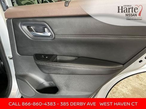 Certified 2023 Nissan Rogue SV w/ SV Premium B Package AWD/4WD image 20