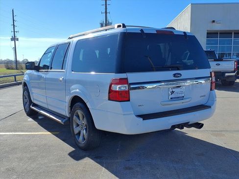 Used 2017 Ford Expedition EL XLT w/ Equipment Group 202A image 4