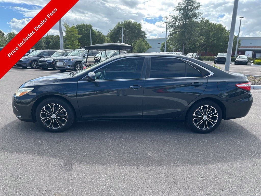 Used 2017 Toyota Camry LE FWD image 3