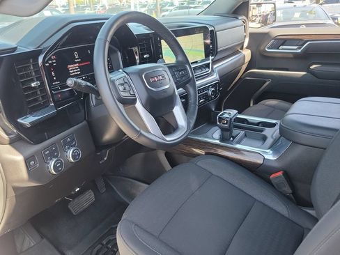 Used 2025 GMC Sierra 1500 Elevation w/ X31 Off-Road Package AWD/4WD image 16