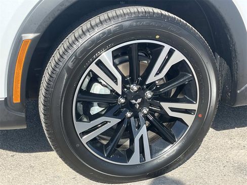 New 2026 Mitsubishi Eclipse Cross SE image 8