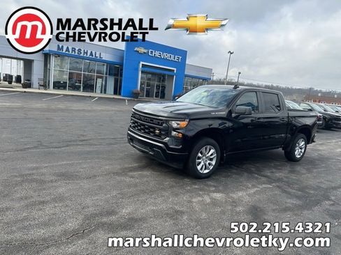 Used 2023 Chevrolet Silverado 1500 Custom image 1