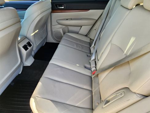 Used 2014 Subaru Outback 2.5i Limited image 24