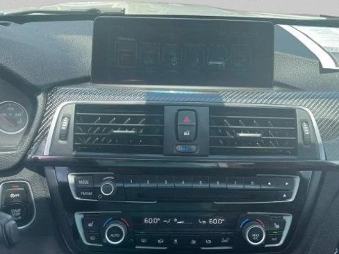 Used 2017 BMW M4 Coupe RWD image 19
