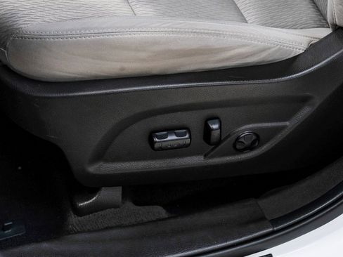 Used 2017 Hyundai Santa Fe Sport image 36