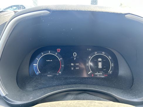 Used 2023 Toyota Highlander Limited AWD/4WD image 16