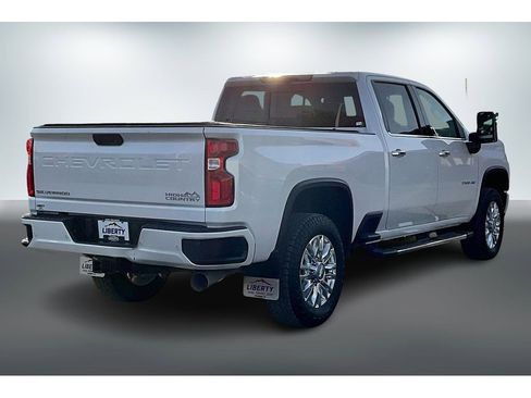 Used 2020 Chevrolet Silverado 2500 High Country w/ Z71 Off-Road Package image 6