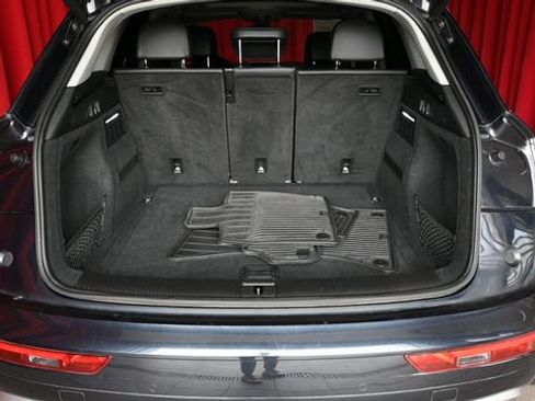 Used 2018 Audi Q5 2.0T Premium Plus w/ Premium Plus Package image 8