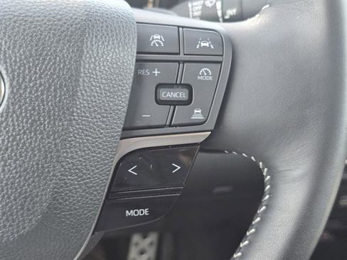 Certified 2025 Toyota Camry SE image 17