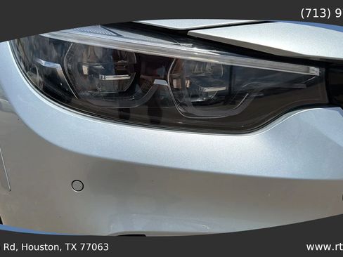 Used 2018 BMW M3 RWD image 18