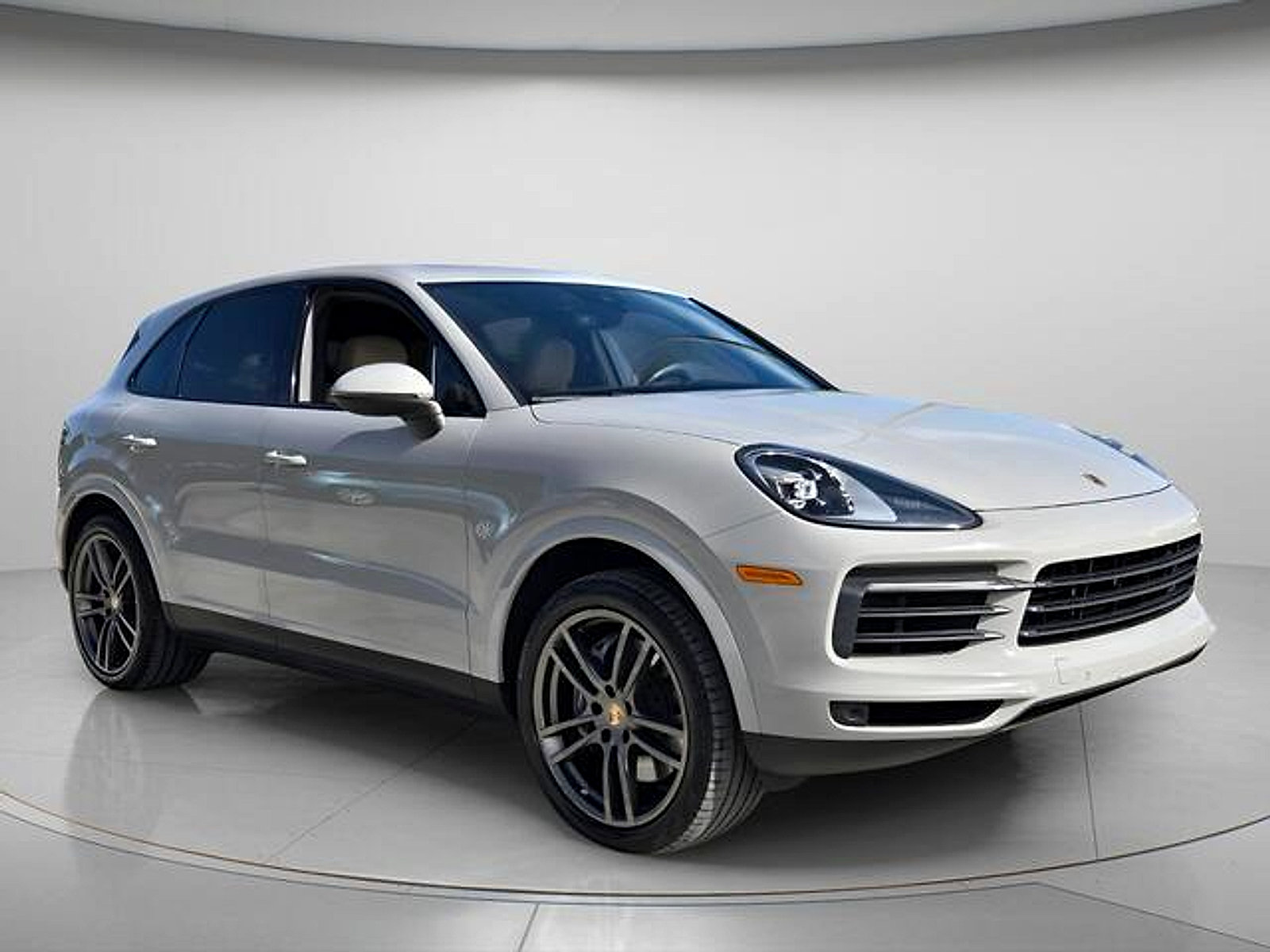 Used 2021 Porsche Cayenne AWD/4WD image 8