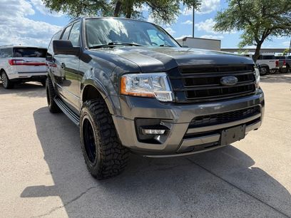 Used 2017 Ford Expedition EL XLT w/ Equipment Group 202A