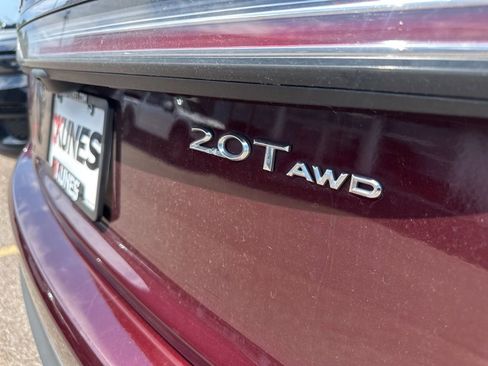 Used 2020 Lincoln Nautilus Reserve w/ Equipment Group 201A AWD/4WD image 13