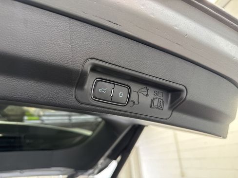 Used 2020 Ford Explorer ST w/ Premium Technology Package AWD/4WD image 12