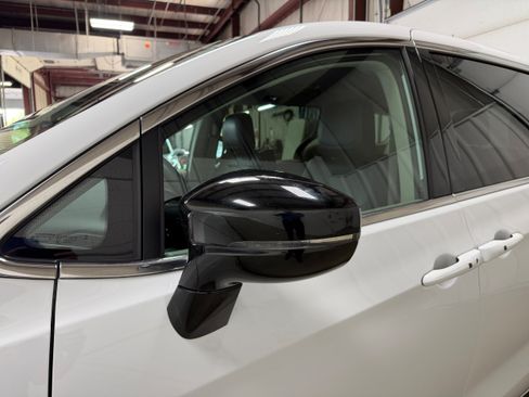Used 2024 Chrysler Pacifica Touring-L FWD image 34