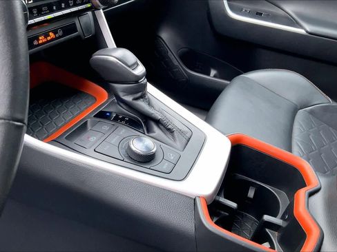 Used 2024 Toyota RAV4 Adventure image 15