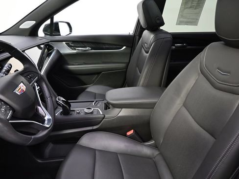 Used 2024 Cadillac XT6 Premium Luxury w/ LPO, Floor Liner Package AWD/4WD image 13