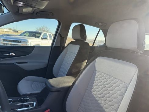 Used 2019 Chevrolet Equinox LS image 5