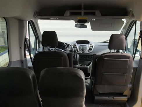 Used 2018 Ford Transit 150 XLT image 17