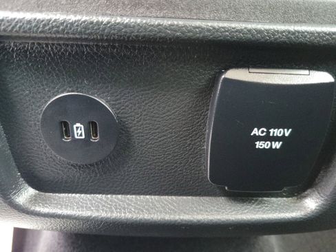 Used 2024 Ford Edge SEL w/ Convenience Package image 16