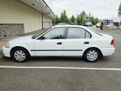 Used 1998 Honda Civic LX image 2