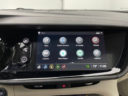 Used 2022 Buick Envision Avenir w/ Technology Package II FWD image 31